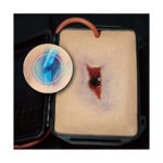 Trenazer-tamowania-krwotoku-rana-odlamkowa-Shrapnel-Wound-in-a-Box®-4.jpg Trenazer-tamowania-krwotoku-rana-odlamkowa-Shrapnel-Wound-in-a-Box®-4.jpg